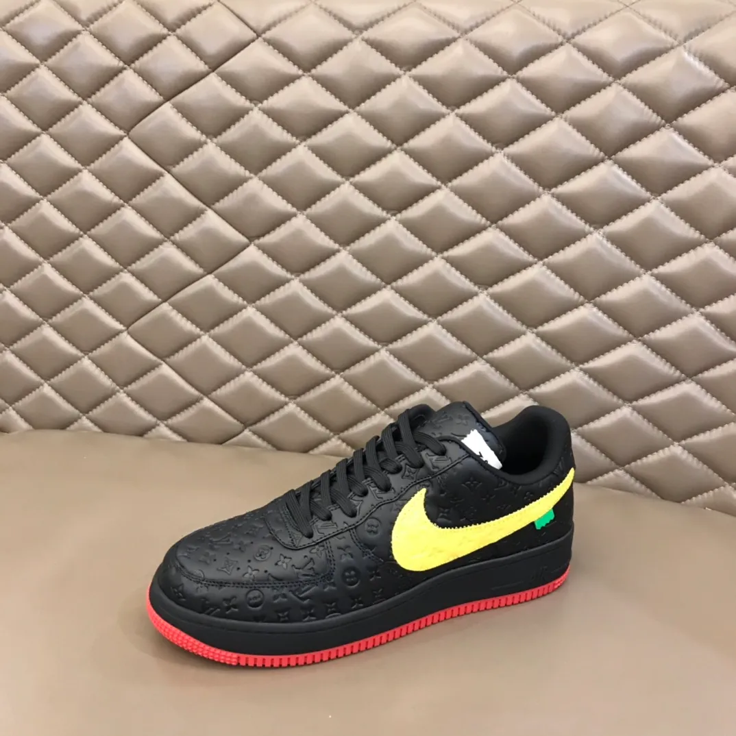 Men's shoes 💰p440 "*OUIS *UITTO*" x OFF-WHITE x Nike tripartite collaboration! Trendy and cool men's casual sports shoes with unrivaled color matching. The design idea basically continues the style of THE TEN. The Swoosh line and tongue label have a very familiar visual effect and are both fashionable and trendy! A must-have for fashionistas! The effect on your feet is absolutely stunning! Size: 38-45